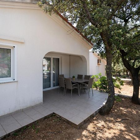 Apartments With A Parking Space Mandre, Pag - 16836 Exteriér fotografie