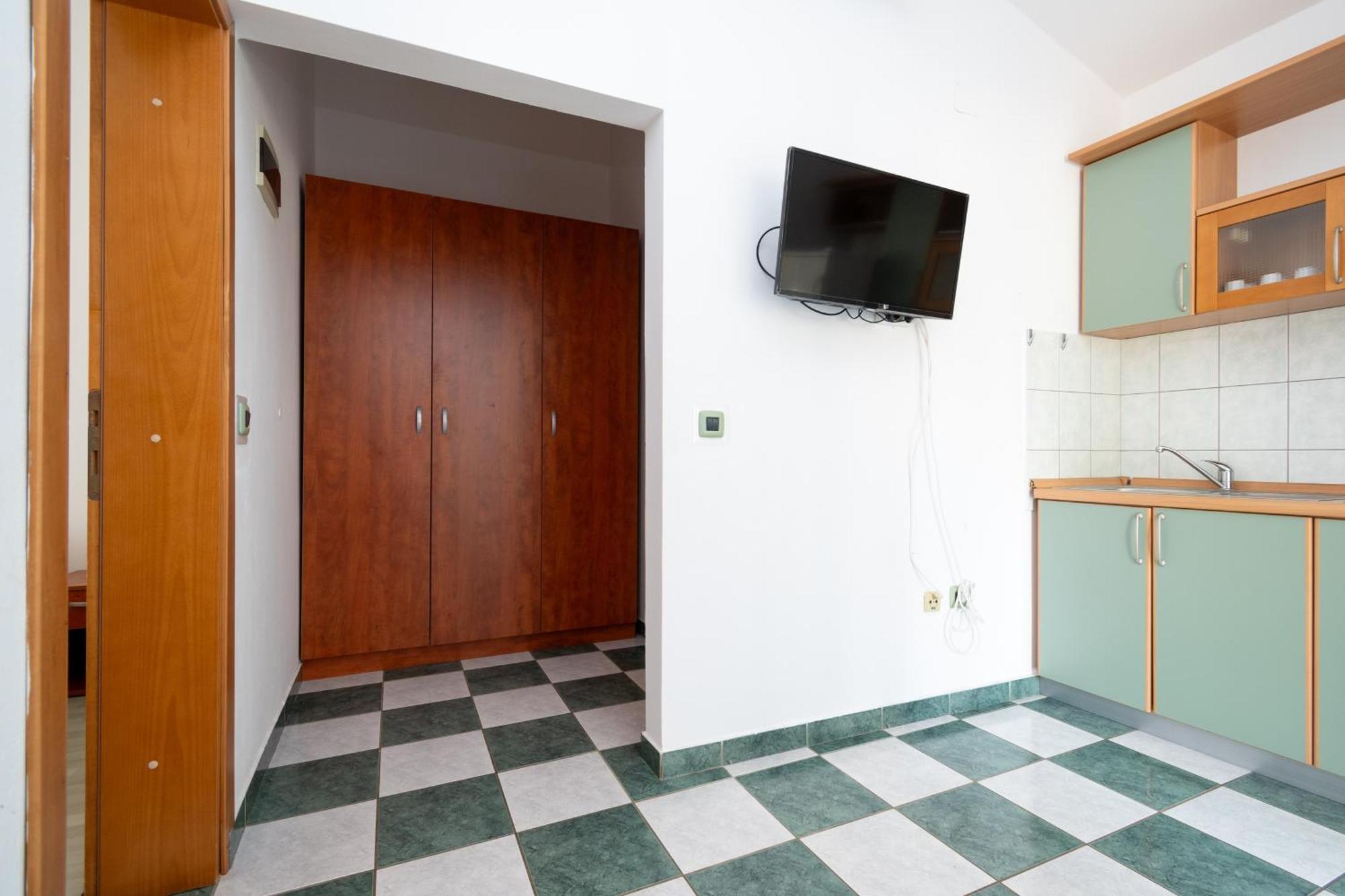 Apartments With A Parking Space Mandre, Pag - 16836 Exteriér fotografie