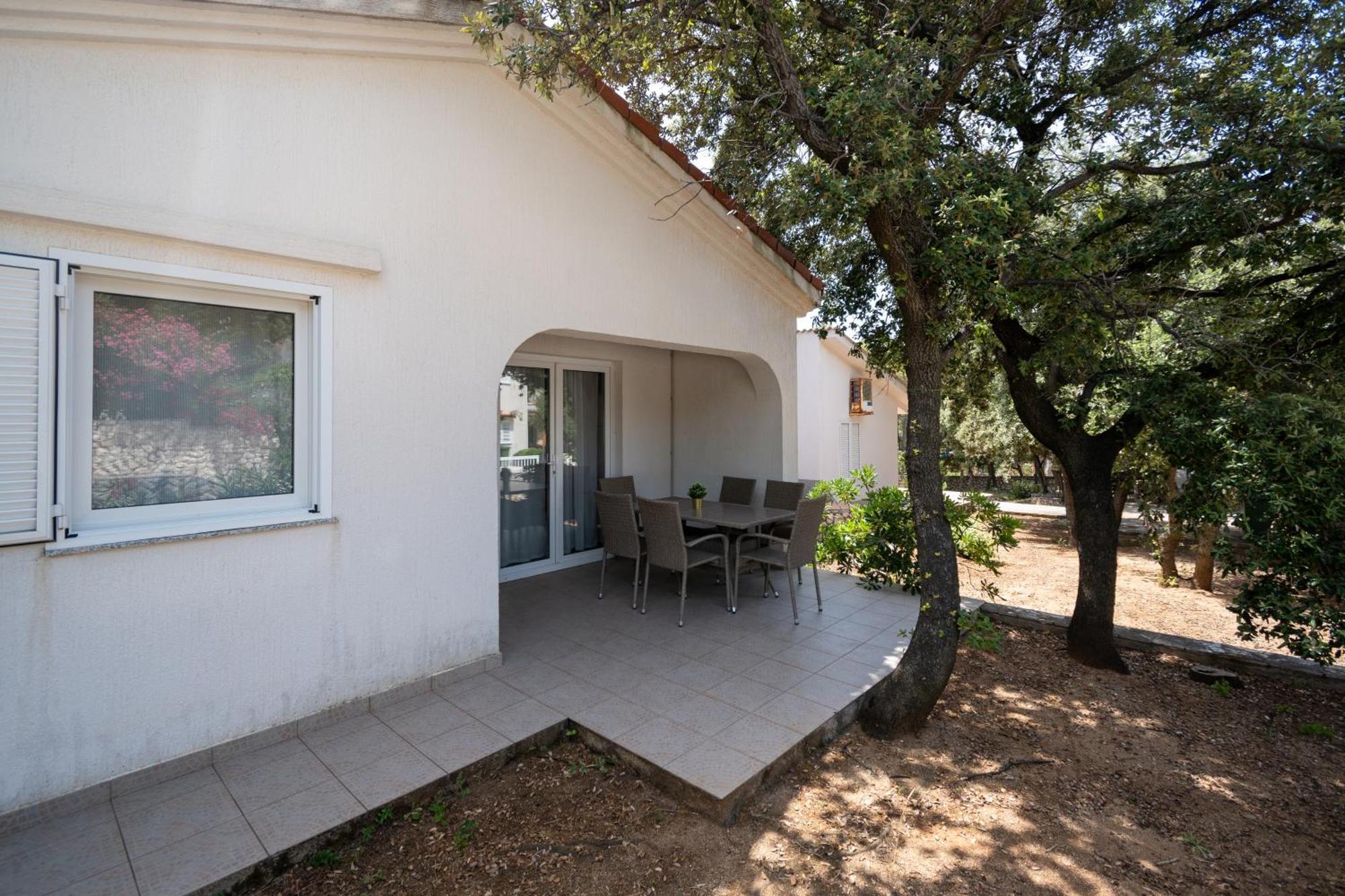Apartments With A Parking Space Mandre, Pag - 16836 Exteriér fotografie